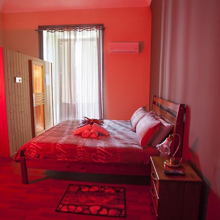 Siciliaetnamare Bed & Breakfast Riposto Bagian luar foto