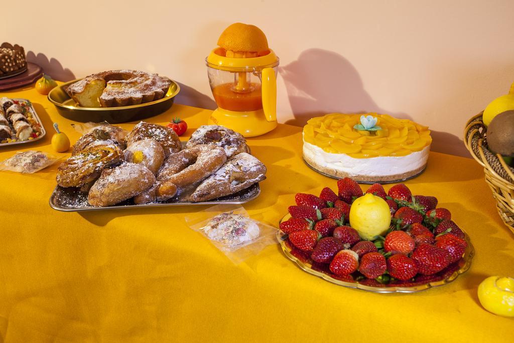 Siciliaetnamare Bed & Breakfast Riposto Bagian luar foto