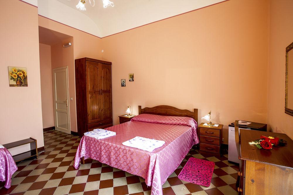 Siciliaetnamare Bed & Breakfast Riposto Bagian luar foto