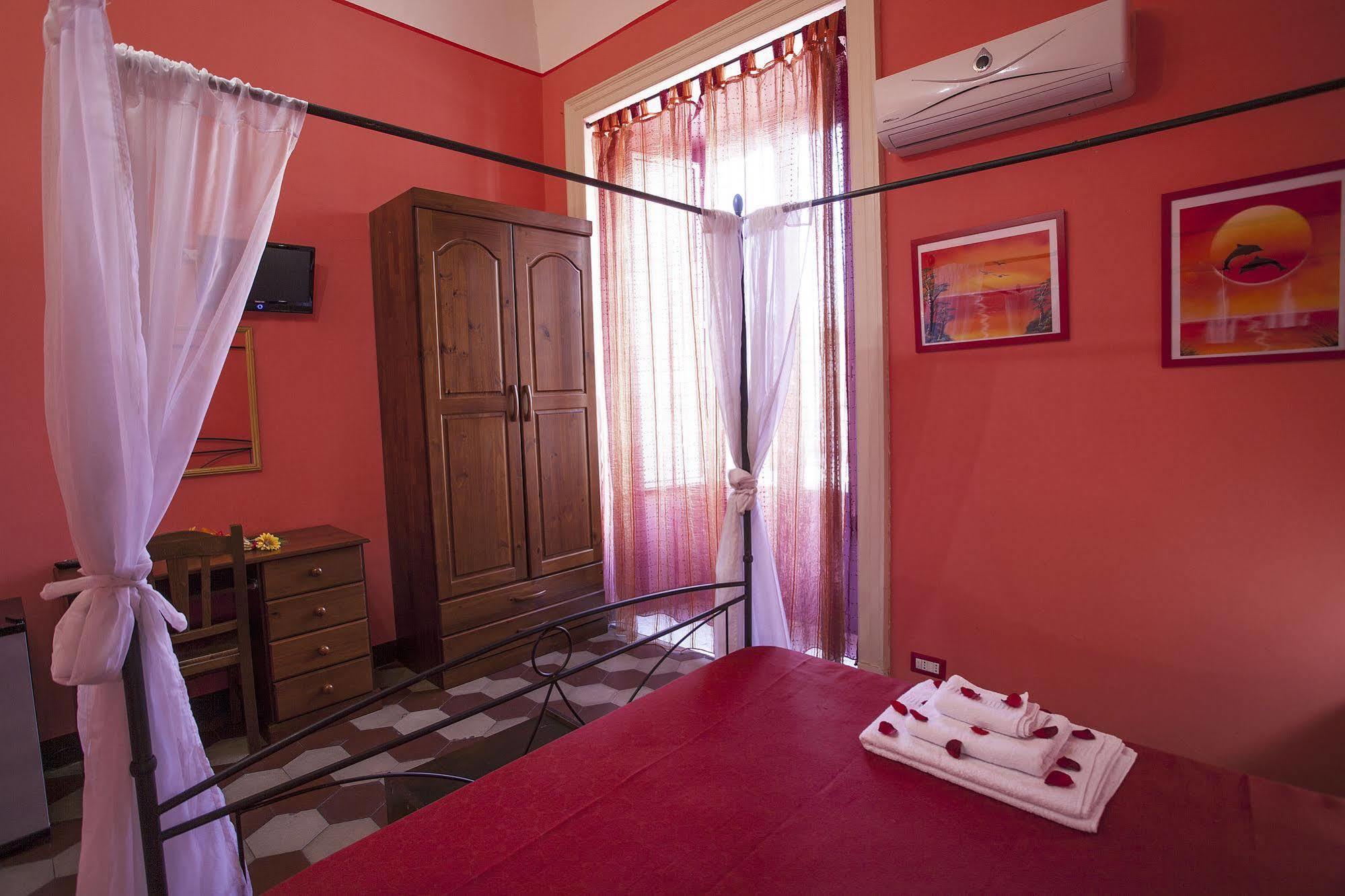 Siciliaetnamare Bed & Breakfast Riposto Bagian luar foto