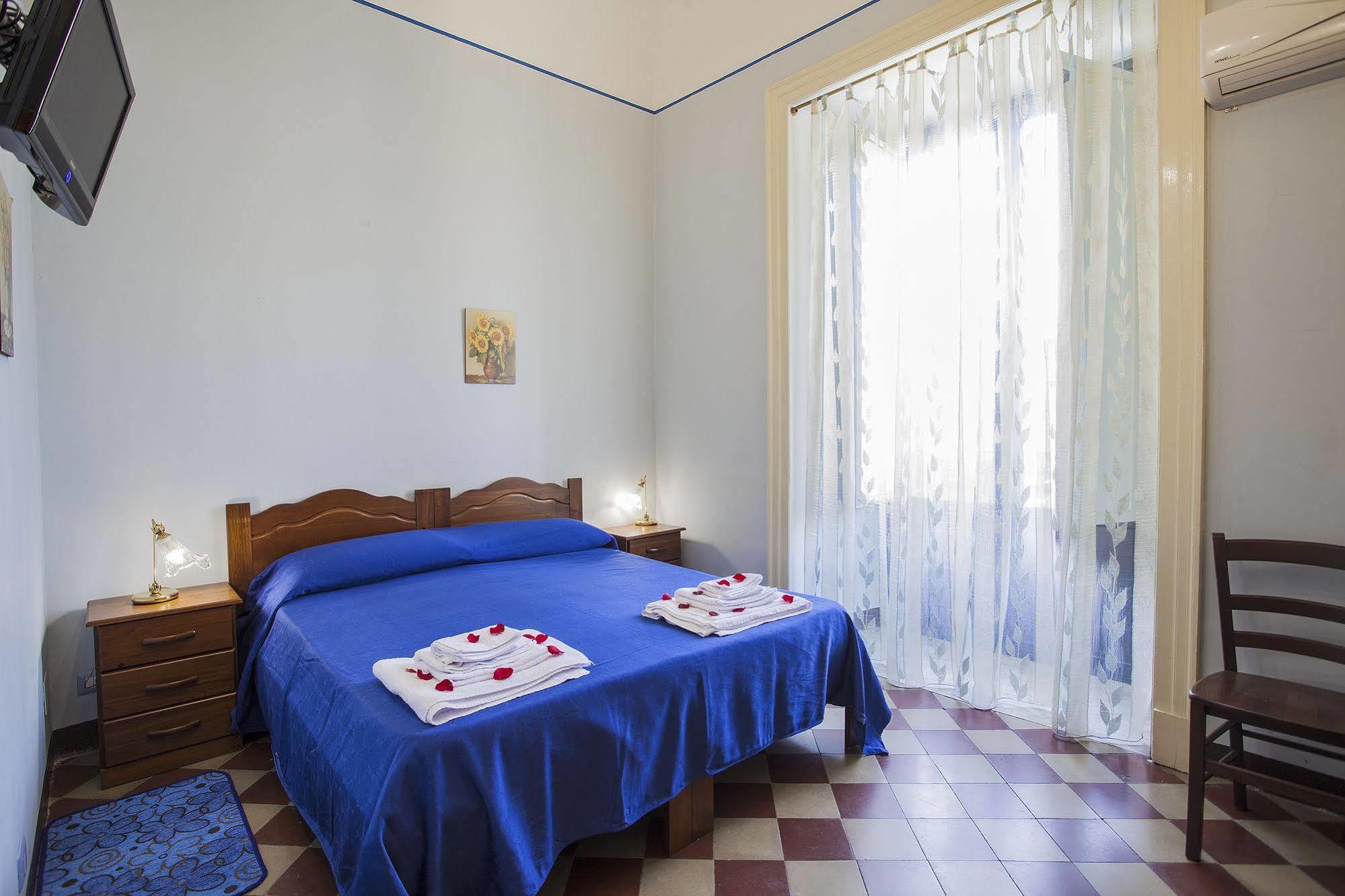 Siciliaetnamare Bed & Breakfast Riposto Bagian luar foto