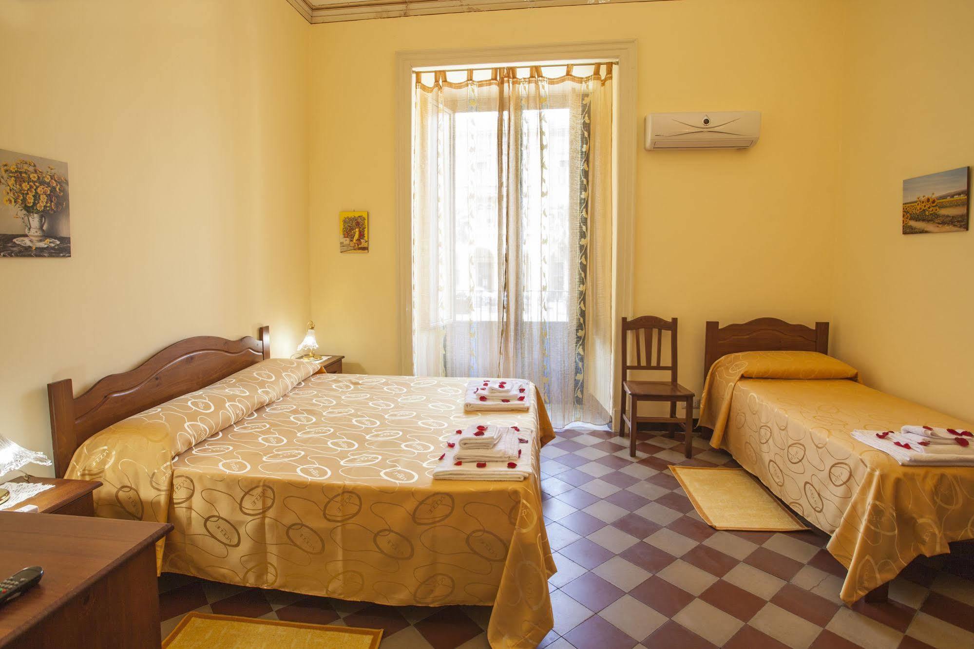 Siciliaetnamare Bed & Breakfast Riposto Bagian luar foto